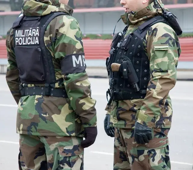 Russia boasts that its bulletproof vests are the strongest, but little do they know that China's inexpensive export products also meet the standards.