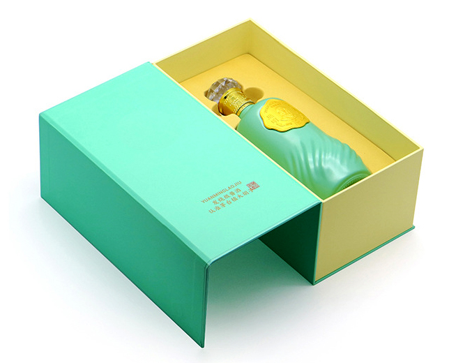 Custom luxury wine box packaging