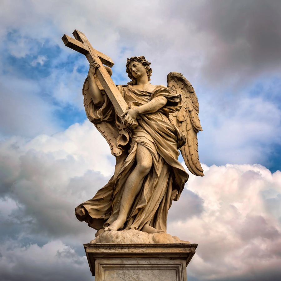 Top 10 Famous Angel Statues and the Stories Behind Them