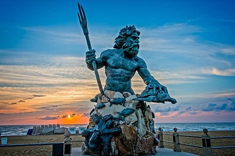 Poseidon, the Sea Deity in Sculpture: Legends, Symbolism, and Artistic Marvels