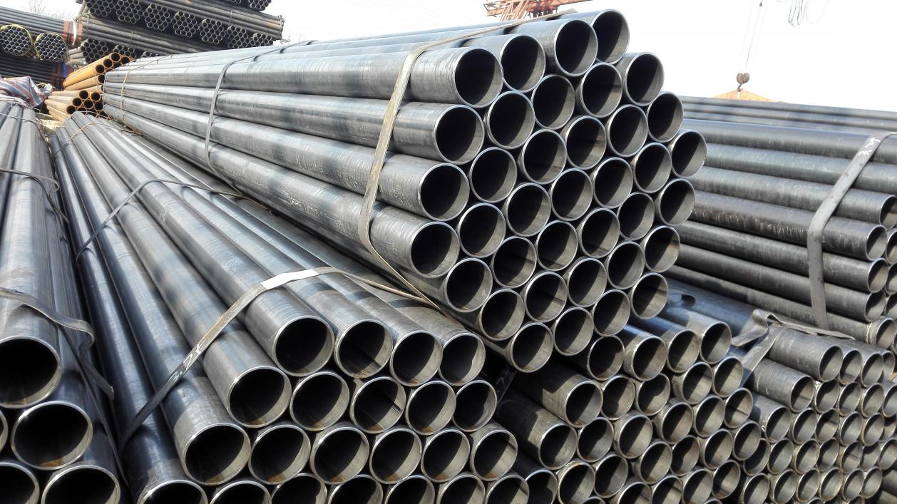 Welded steel pipes are manufactured by rolling steel plates or coils into cylindrical shapes