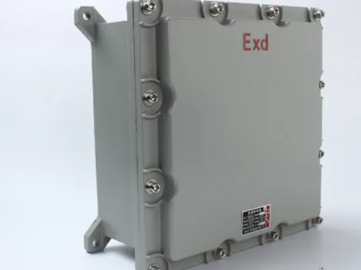 What components are inside a power distribution cabinet?