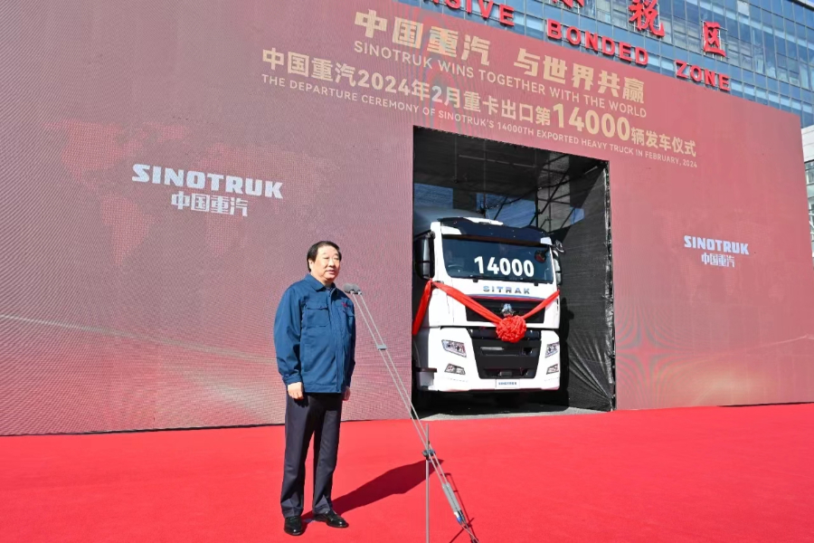 SINOTRUK hit another record in exporting heavy trucks monthly