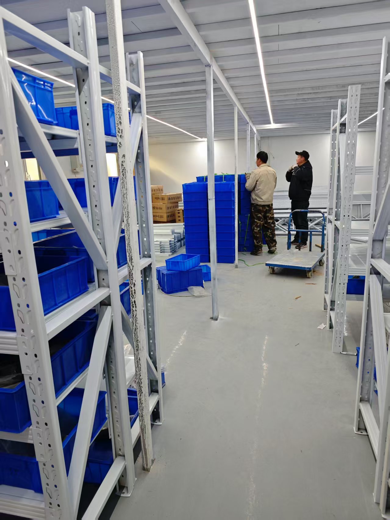 FUYI brush new warehouse will almost finish.