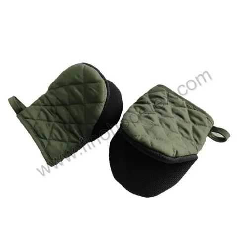 Neoprene Oven Mitt