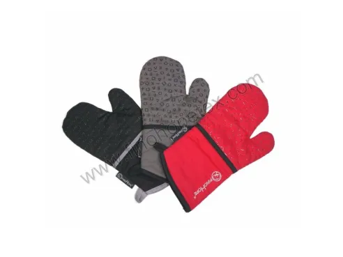 Custom Oven Mitts as Gifts for Culinary Professionals