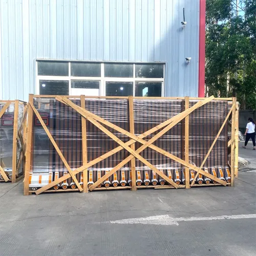 Retractable folding gate