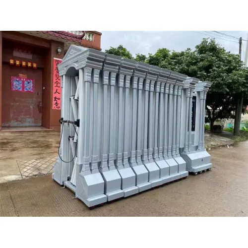 Automatic retractable sliding fence gate