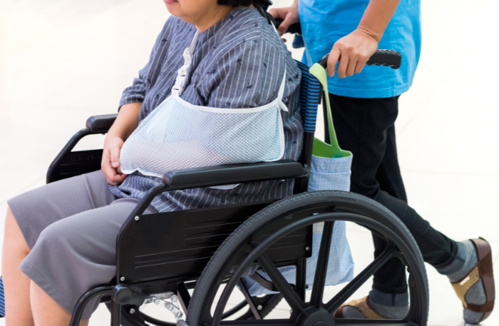 Is traveling in an electric wheelchair too bumpy? Stop using wheelchair tires with poor shock absorption!