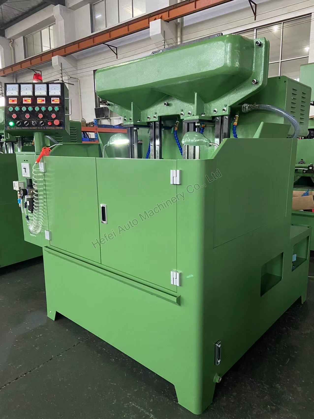 Bolt Hot Heading Machine