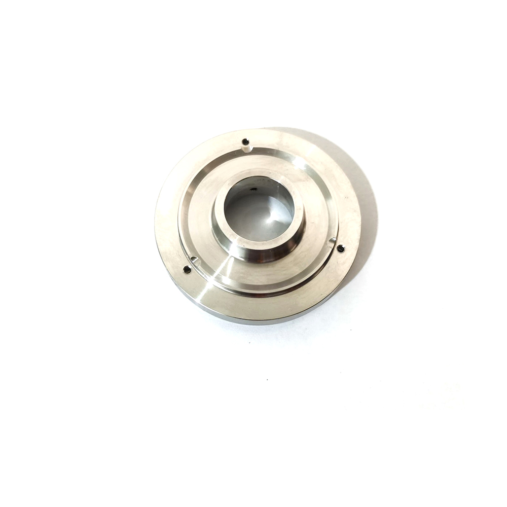 05007786 Bushing retainer flange