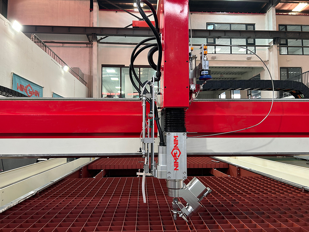 AI-powered adaptive waterjet cutting systems