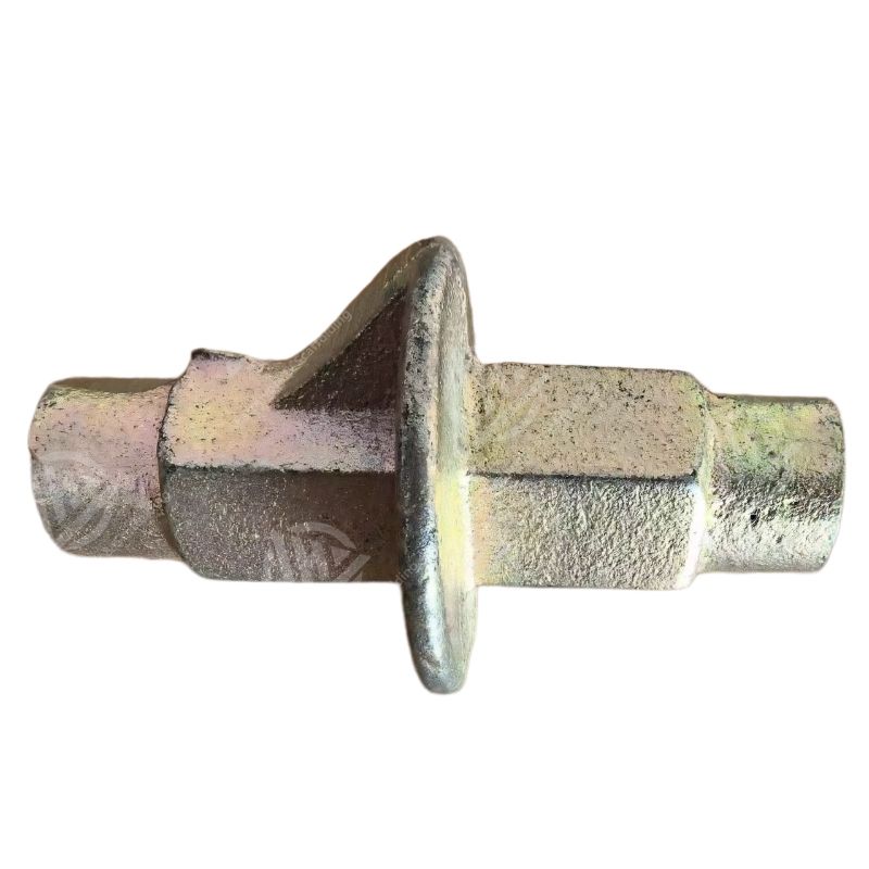 What is the impact of using low-quality formwork accessories on project safety?