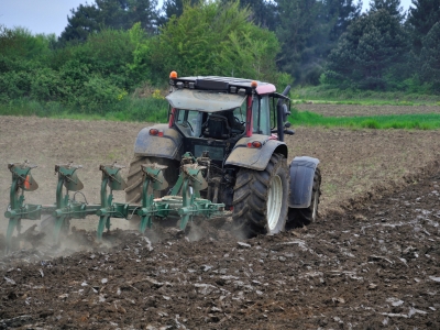 Tanzanian Company Signs Tractor Agency Agreement with YH Tractor Group, Enhancing Access to Farming Equipment