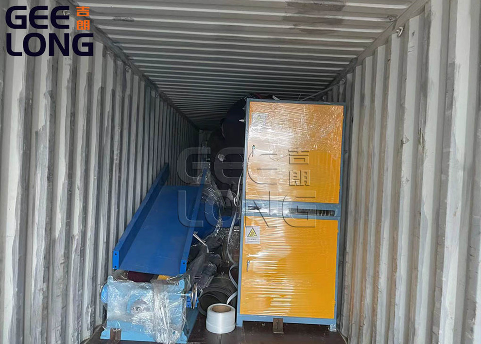 Glue spreader machine, hydraulic lifter table load the container