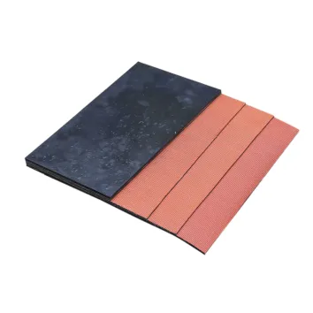 Fabric core anti-adhesion conveyor belts