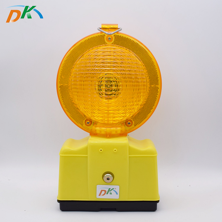 DK LED Traffic Warning Battery Barricade Light