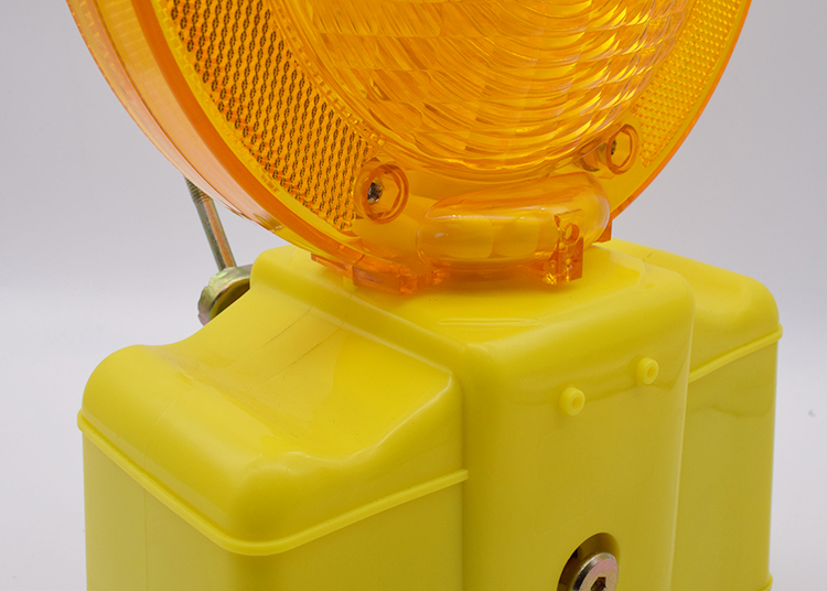 DK LED Traffic Warning Battery Barricade Light