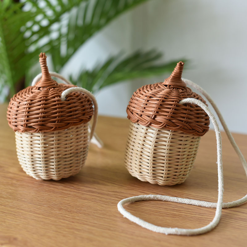 Mini rattan basket