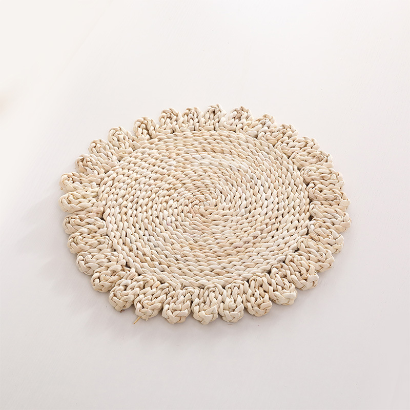 Straw woven placemats