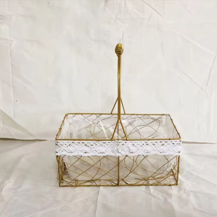 Iron gold wire basket