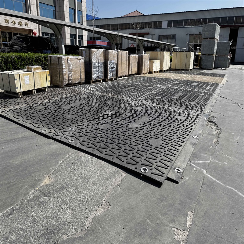 ABOSNS heavy duty ground protection road mat