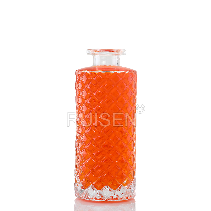 Fancy Engraving Glass Aroma Bottle Clear Empty Round Embossed 150ml Glass Diffuser Bottle