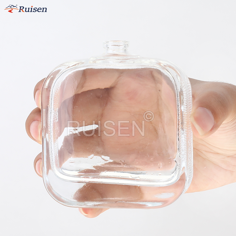 30ml 50ml 70ml Custom clear flat empty glass spray bottle New rectangular perfume bottle design