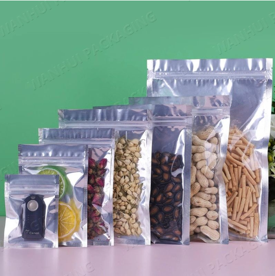 What is the Difference Between a Flat Bottom Pouch & Stand Up Pouch?