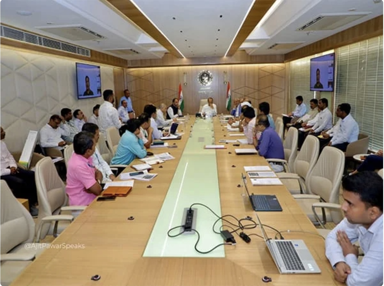 Maharashtra Deputy CM Ajit Pawar chairs review meeting on use of 'AI' in agriculture sector