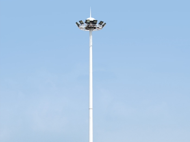 High-pole lamp