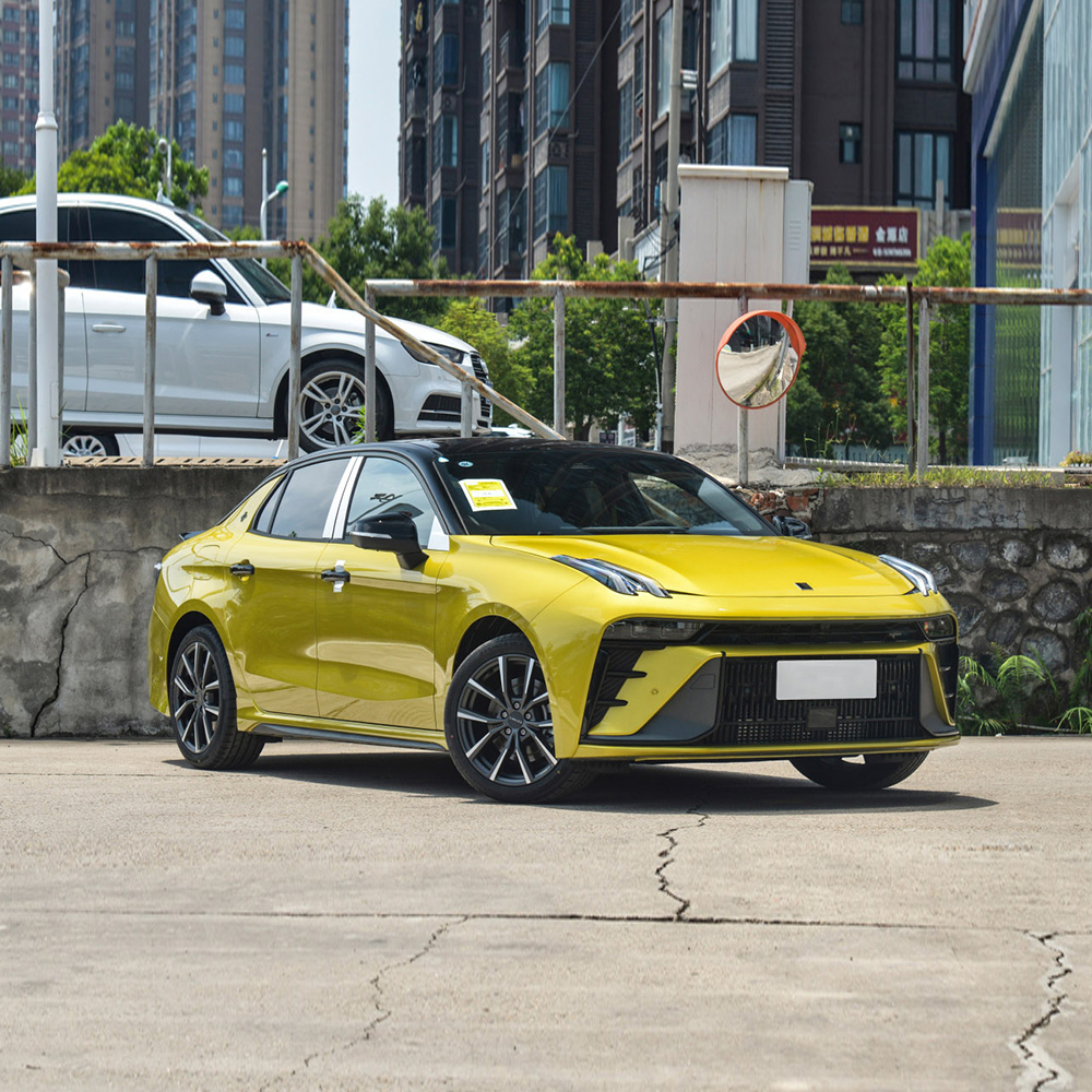 LYNK&CO 03 Sedan Gasoline