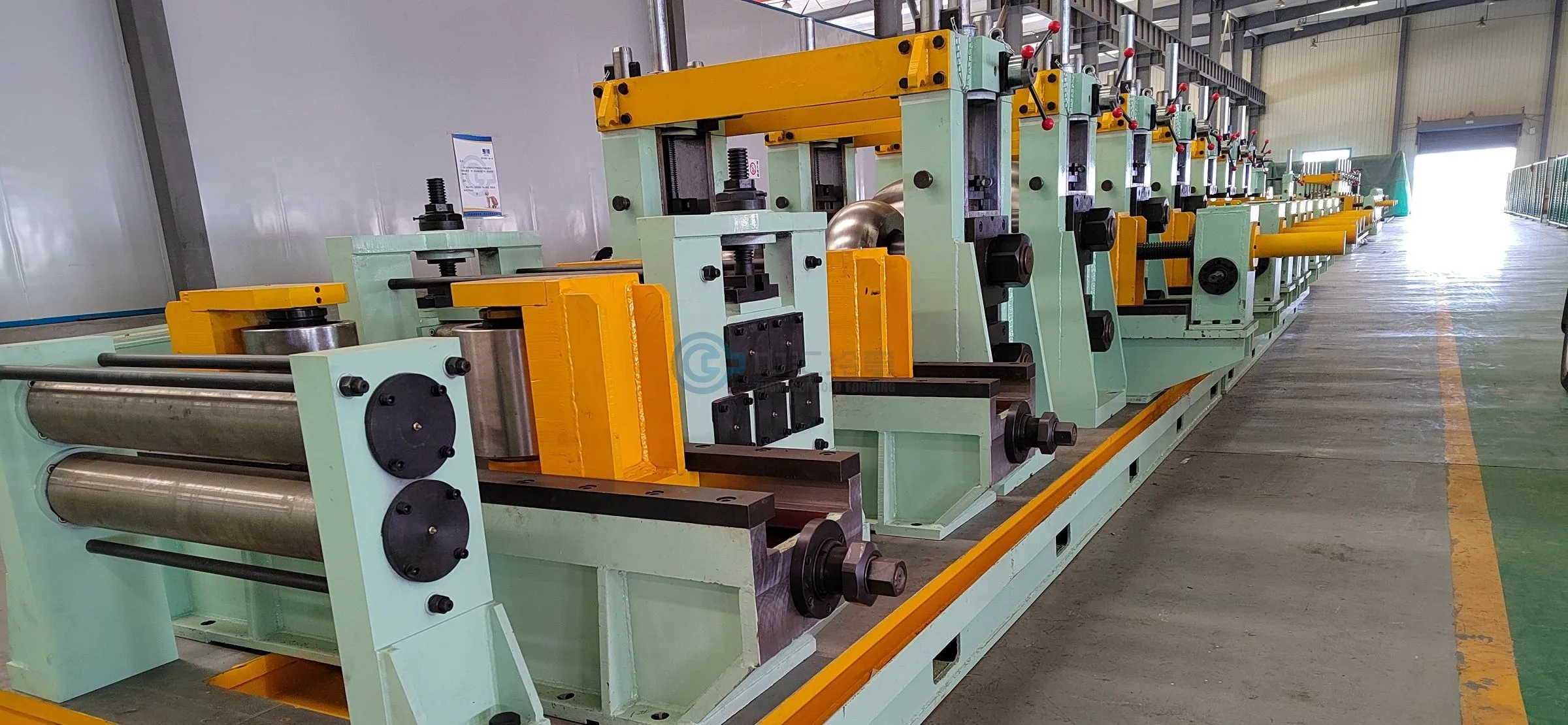 The Role of Leveling Machine in Pipe Welder