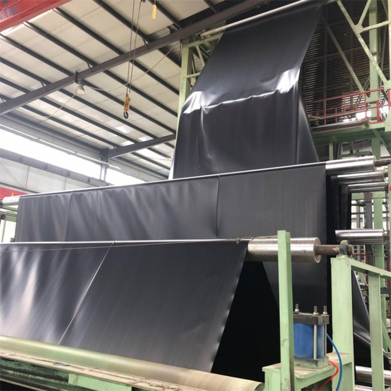 How thick is a geomembrane liner?