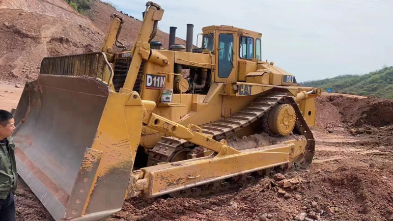 Bulldozers: indispensable for engineering and construction