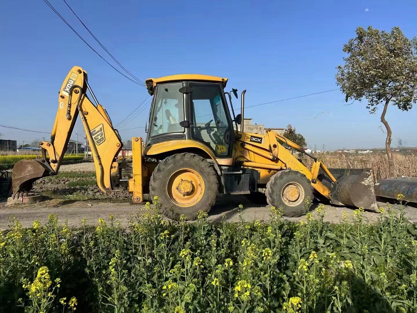 JCB 3CX Compact Backhoe  Loader