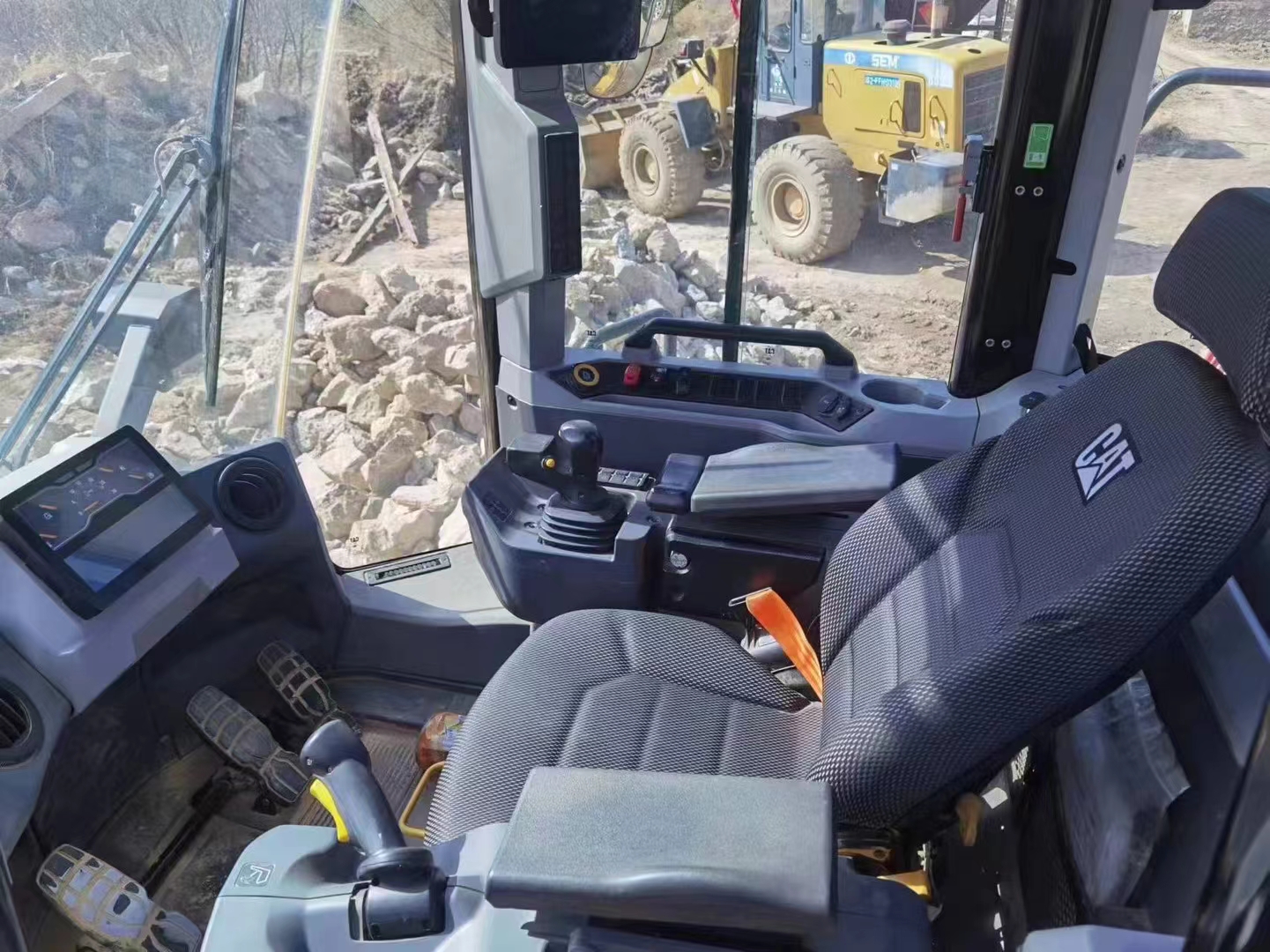 CAT 982 Wheel Loader