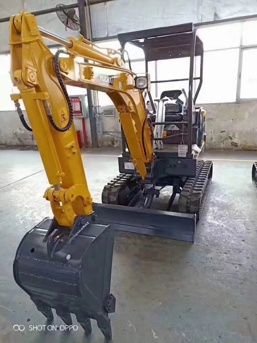 Yuchai YC22-9 Excavator