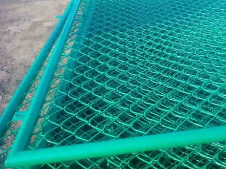 Several Ways to Install Tennis Court Fence
