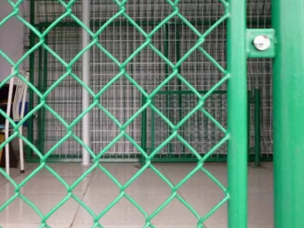 Tennis Court Fences Are Classified by Mesh Type