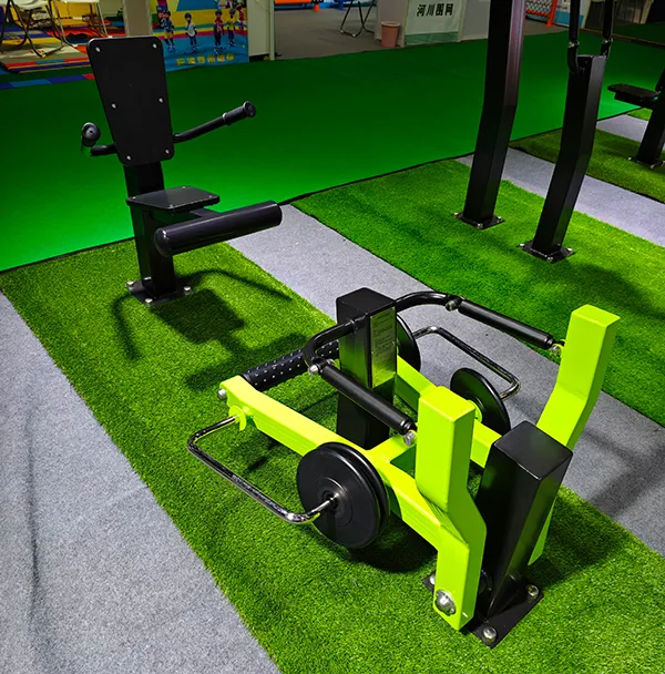 Outdoor Leg Press Station