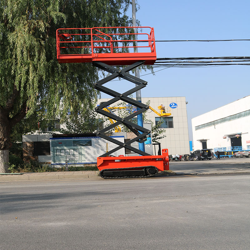 Self-propelled crawler scissor forklift