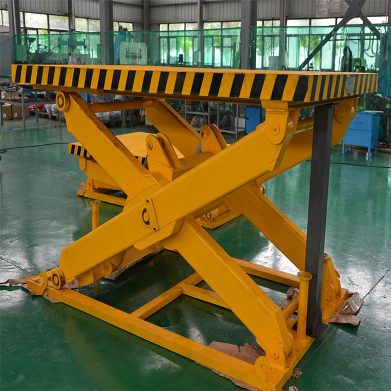 Scissor Cargo Lift