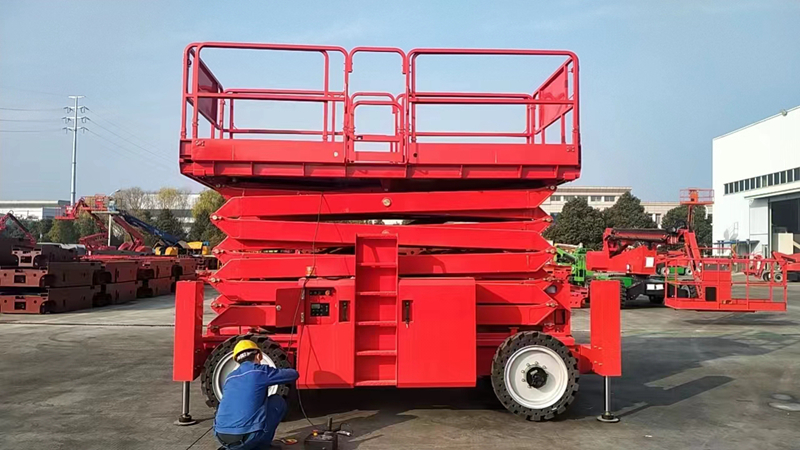 Self-propelled Diesel Scissor Lift