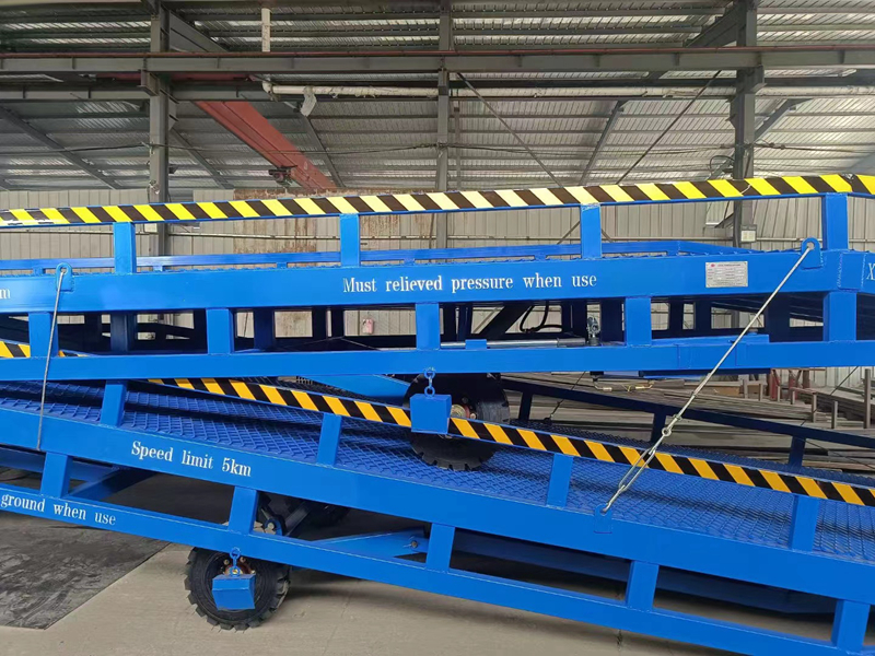 Mobile Loading Ramp