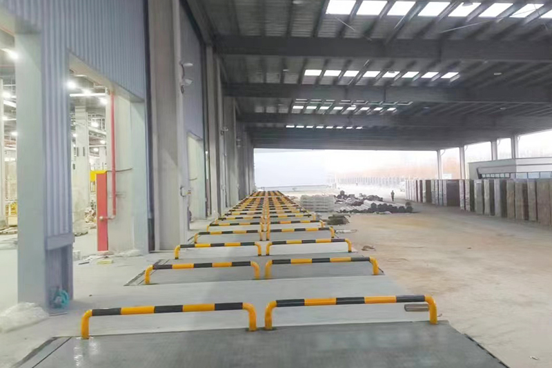 Stationary Loading Dock Ramps