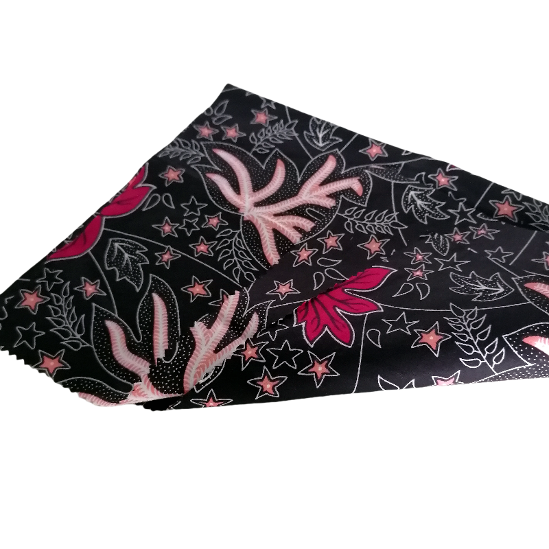 Why do wax printed clothing prefer pure cotton fabric?