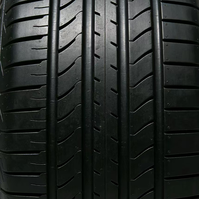 Silent & Comfortable Tires for Family Sedans