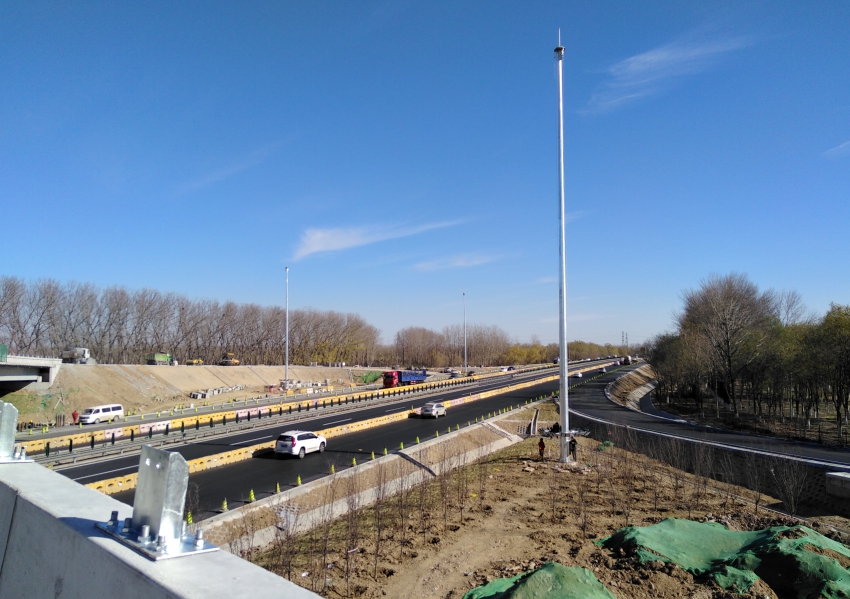 Precautions for connecting high mast light poles cables