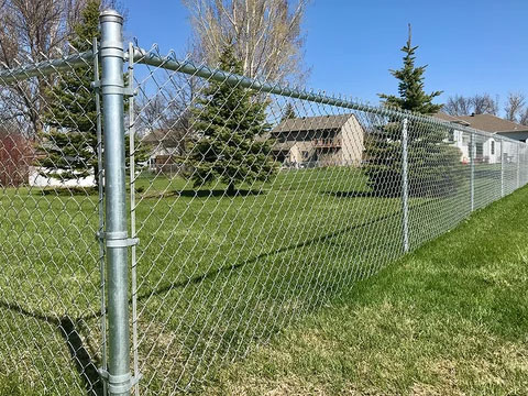 Chain Link Fence: How It’s Made?  Materials, and Method